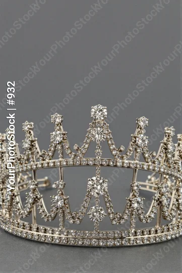Sparkling Silver Tiara with Diamond Accents diamonds