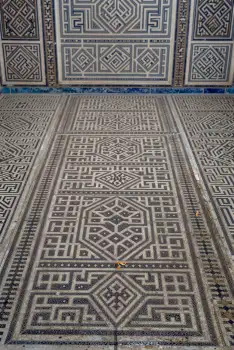 Black and White Geometric Tile Floor Design tiles