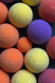 Colorful Balls Arrangement scatter overlap top-down