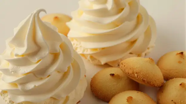 Three Cupcakes with Swirl Frosting Arranged Triangularly
