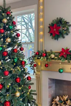 Christmas Decorated Living Room tree ornaments